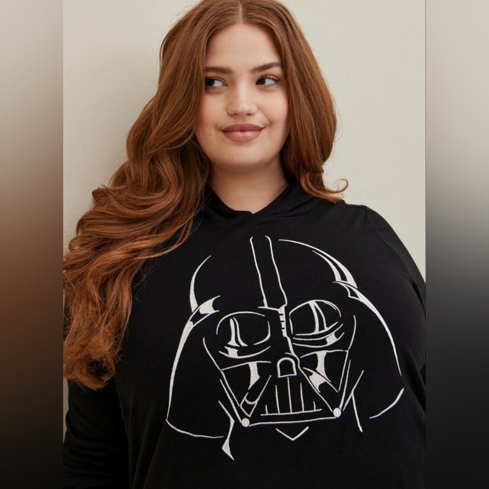 TORRID Star Wars Heritage Slub Darth Vader Hoodie Size 4